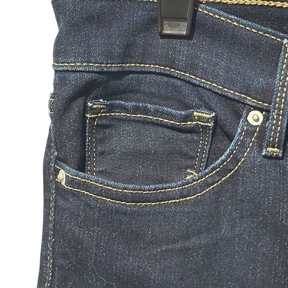 Levi’s high rise skinny jeans - Picture 4 of 9